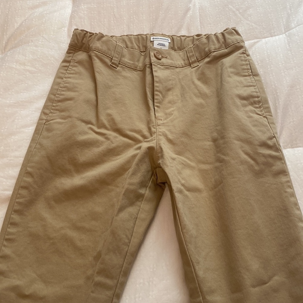 Amazon Essentials straight leg khakis size 12